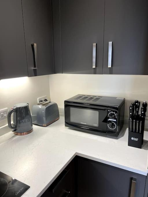 Spacious One Bedroom Apartment Hemel Hempstead Bagian luar foto