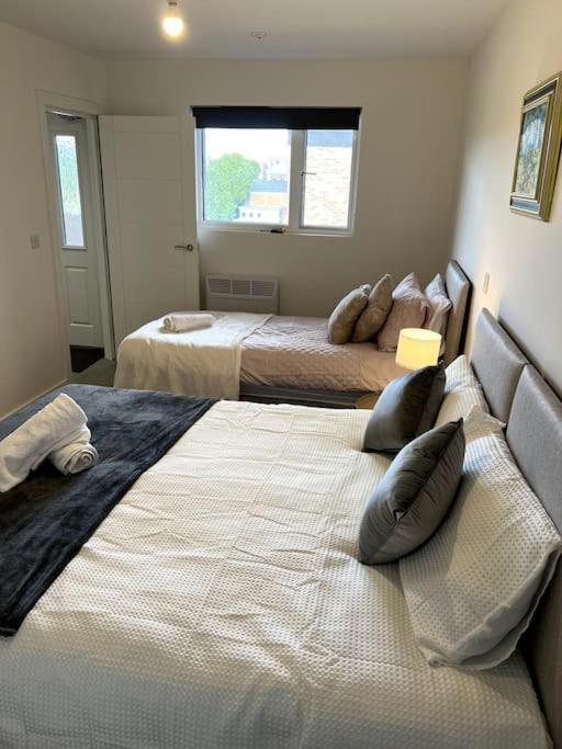 Spacious One Bedroom Apartment Hemel Hempstead Bagian luar foto